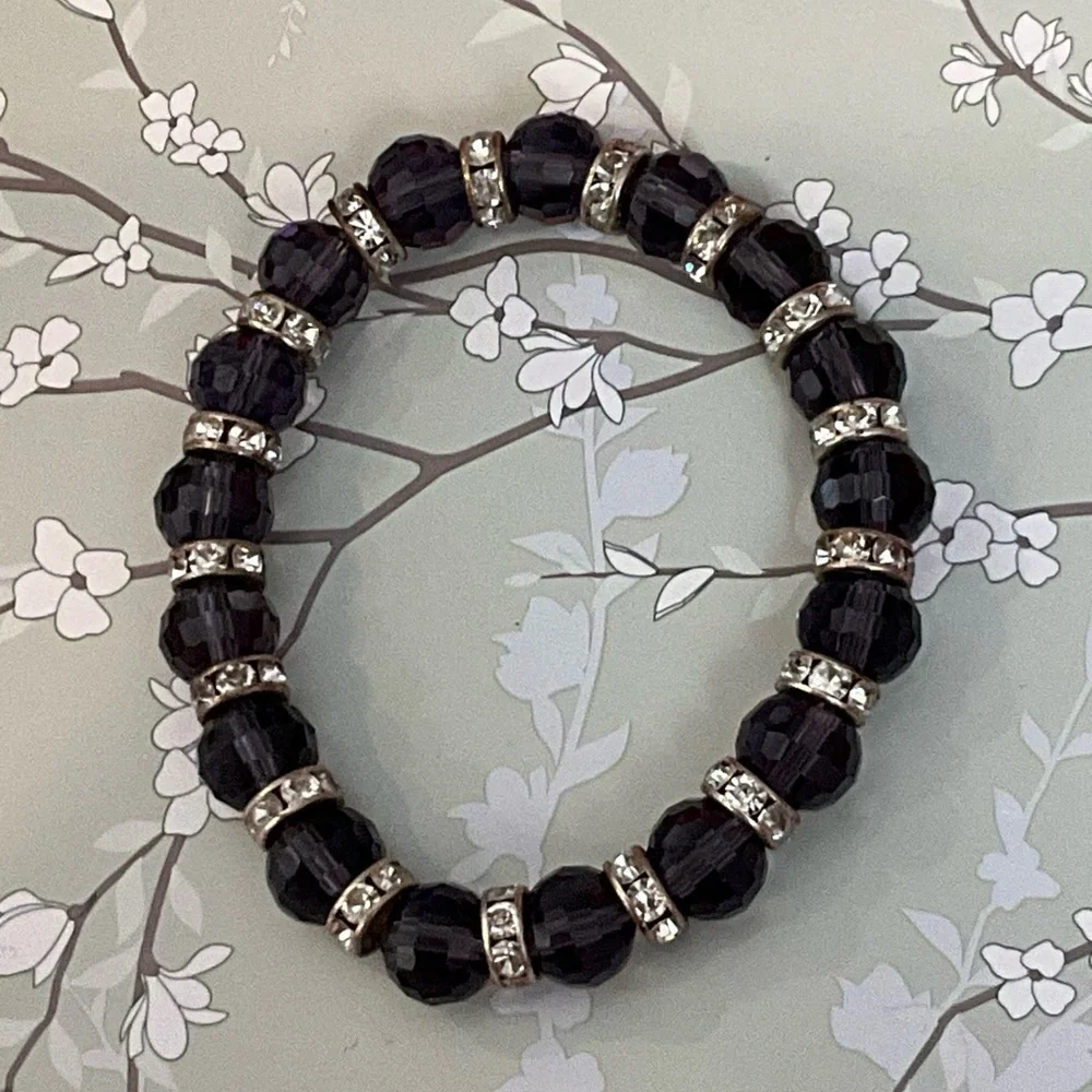 ❄️ Plunder | Elegant Purple/Silver Beaded Bracelet